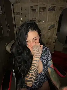 Chatroom XXX en direct de i_am_nina_