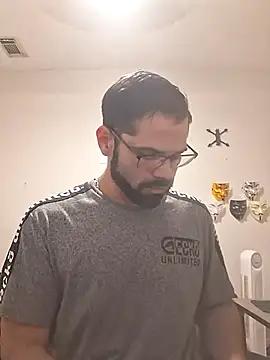 Zander823: онлайн-секс-чат