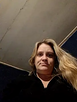 jgodbout2011 即時 XXX 聊天