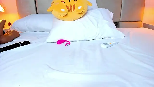 isabel_sofiaa Chat XXX live