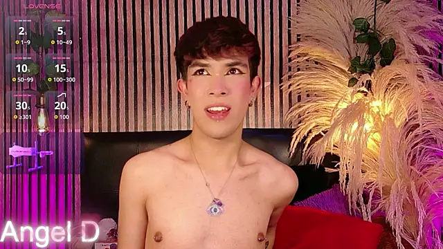 Angeldust19 Adlı Modelin Web Kamerası Şovu