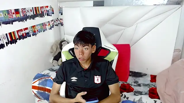 Liarr_ live XXX chat