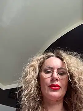 Tania201243 live XXX chat