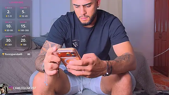 Colt_Perci Adlı Modelin Canlı XXX Sohbeti