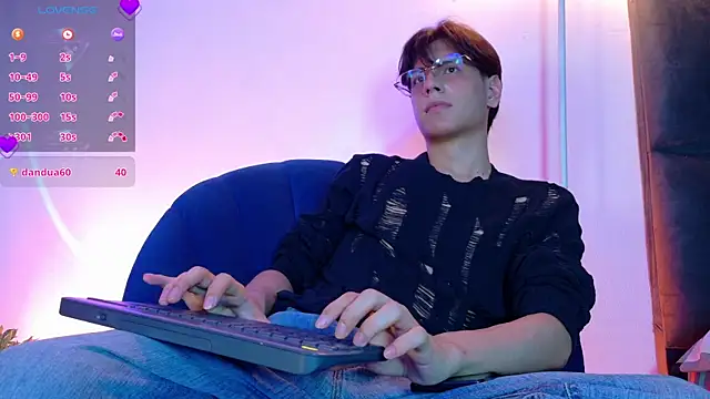 lui_x_dust webkamerás műsora