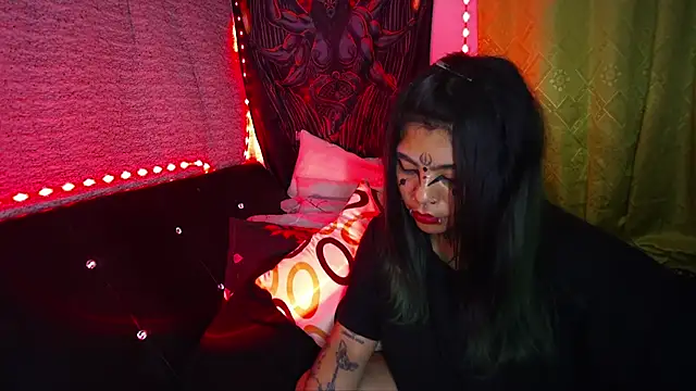 Chat +18 de Eta_carinae ao vivo