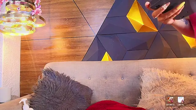 ly_luluのライブXXXチャット