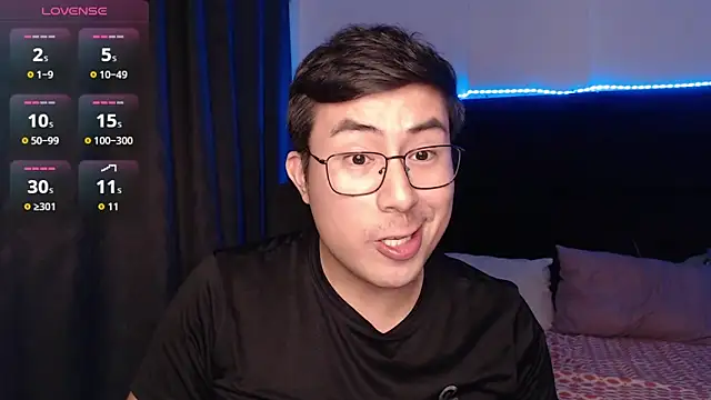 andrewmhilton_: вебкам-шоу