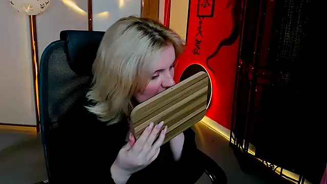 KathyBriggsのライブXXXチャット