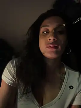 Chat +18 de FerrariFrench ao vivo