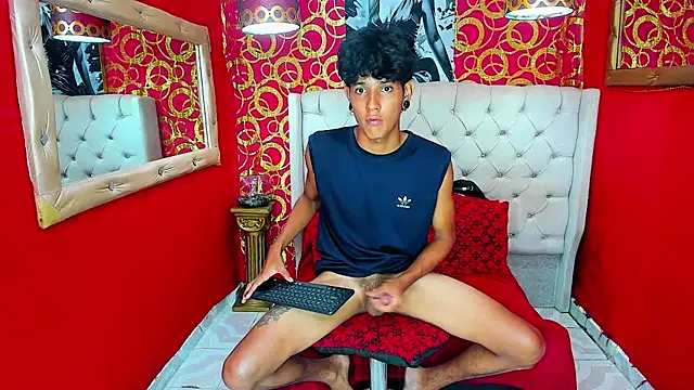 straightyoungpein webkamerás műsora