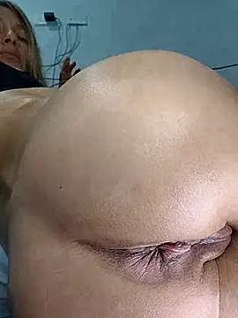 Chat +18 de estrella_tasty ao vivo