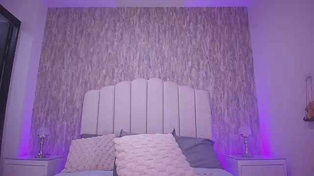 Chat XXX ao vivo de raven_lilith_