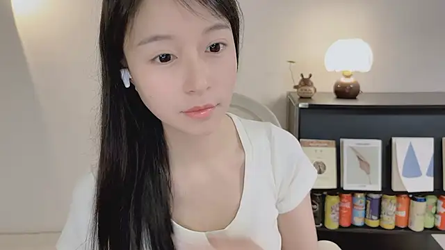 OnechestnutのライブXXXチャット