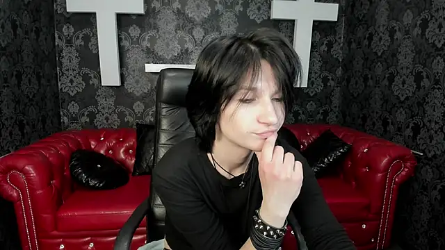 AdonBev élő XXX-chatje