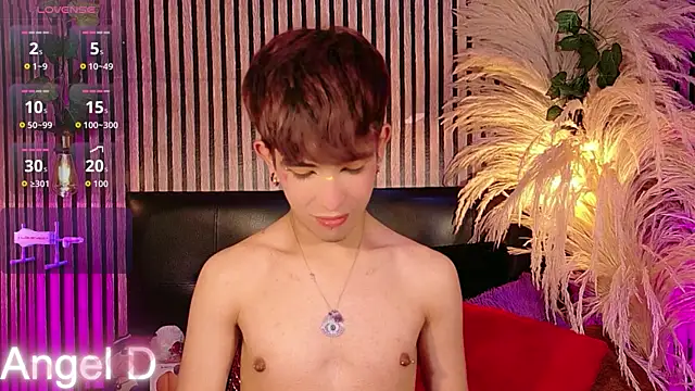 Онлайн чат XXX Angeldust19