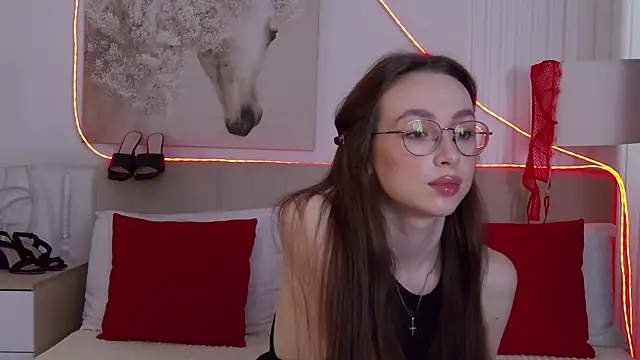 Emily_Simon Live XXX-chat