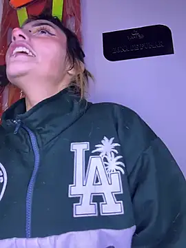 baby_akuma Chat XXX in diretta