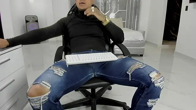 master_leather webcam show