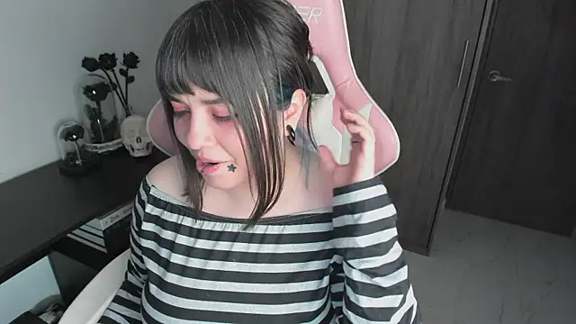 _hikaru_arimura's Live XXX Chat