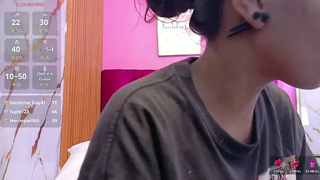 แชท XXX สดของ yourcuteneighbourr