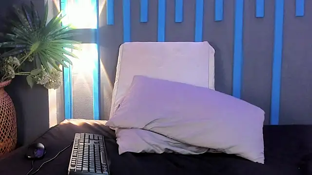 Thali_a: онлайн-секс-чат