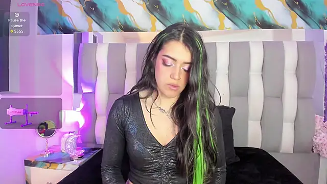 IsaDiiaz 即時 XXX 聊天