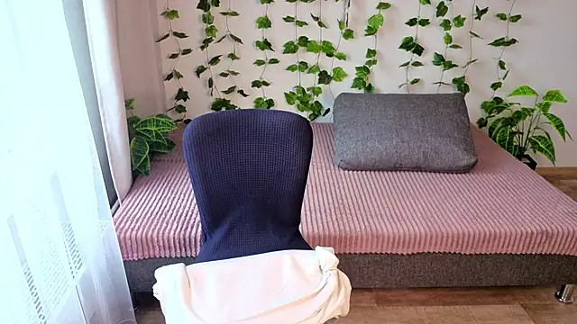 MonikFoxi webkamerás műsora