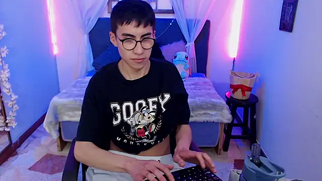 Chatroom XXX en direct de Andy_Norton