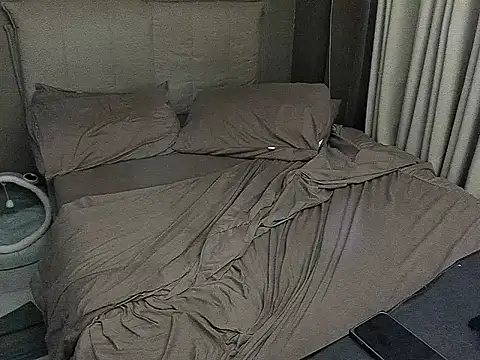 MissIxia: вебкам-шоу