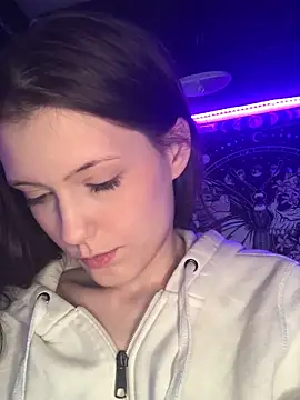 Thedeepwebcutie webcam show