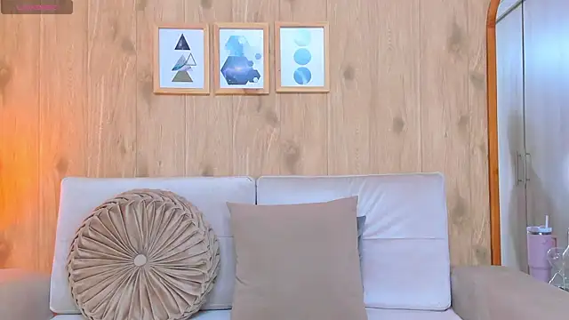 Czat XXX na żywo – demyrose_