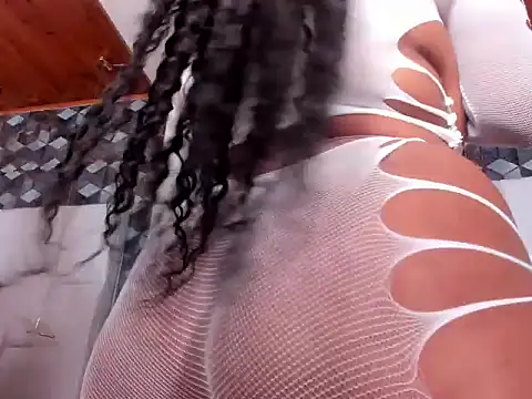 Chatroom XXX en direct de lia_mariana