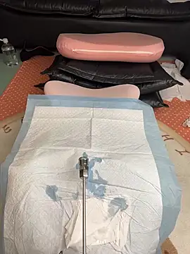 youzi33 Adlı Modelin Canlı XXX Sohbeti