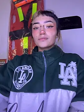 Chat +18 de baby_akuma ao vivo