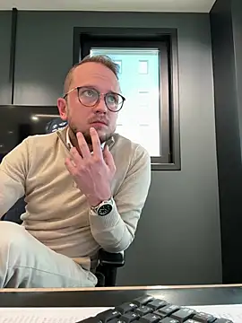 thehornyguy97 webcam show