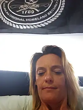 Show modela Dixiefaye_ na web-kameri