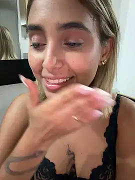 LoisCのライブXXXチャット