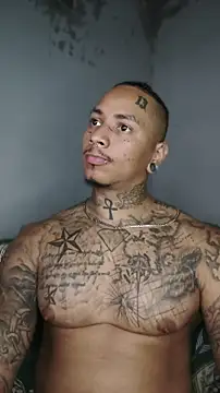 Czat XXX na żywo – David_tatto1