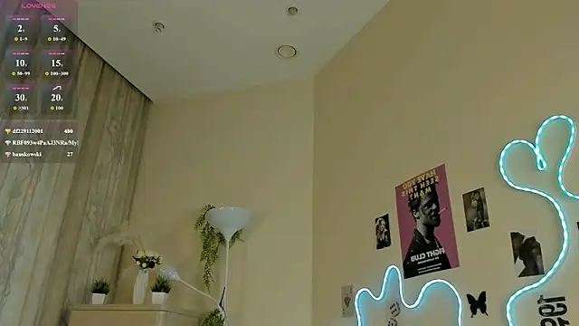 MidnightPoise Webcamshow