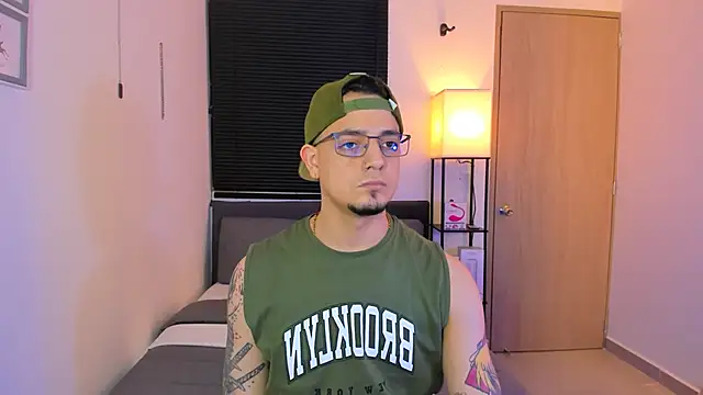 alejandro_calderon1 Live XXX-Chat