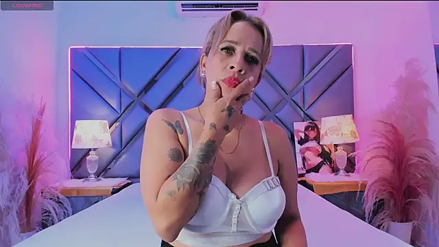 Alisson_Milf Chat XXX live