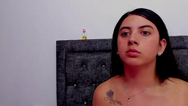 Gianna_Govlea 웹캠 쇼