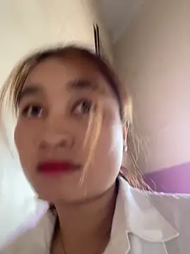 yuii-717 在線直播表演