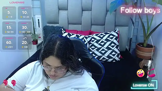 Chat XXX ao vivo de evelin_zaens