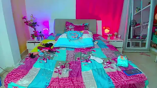 Kendralove31xxx 现场XXX聊天