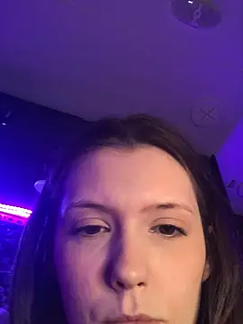 Thedeepwebcutie élő XXX-chatje