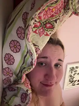 imawhorenslut19's Live XXX Chat