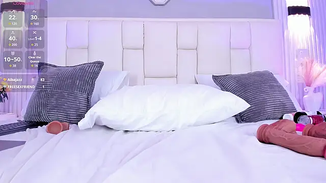 KataThonpsonのライブXXXチャット