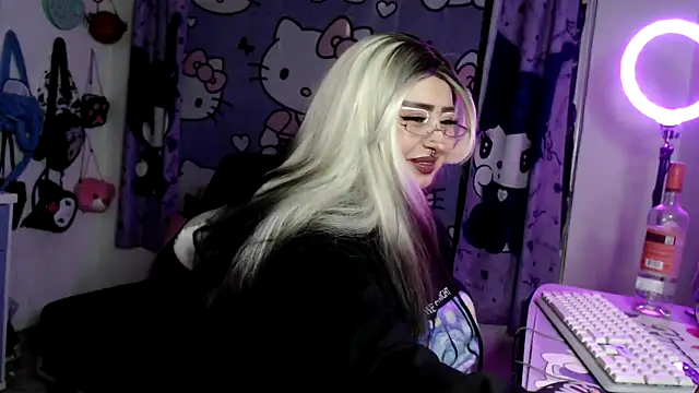 แชท XXX สดของ lussyevans24